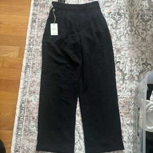 Aritiza The Effortless Pants Size 6 Short